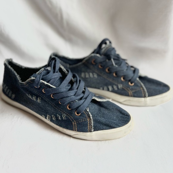 Rocket Dog Distressed Denim Sneakers - Picture 1 of 6